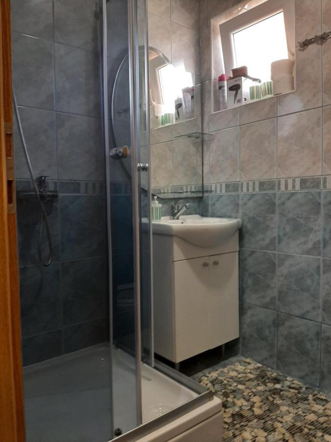 Apartmani Bulajic Krk Town Exterior foto