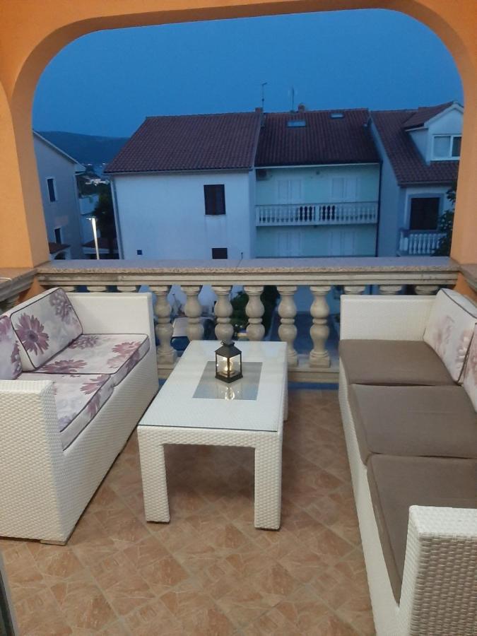 Apartmani Bulajic Krk Town Exterior foto
