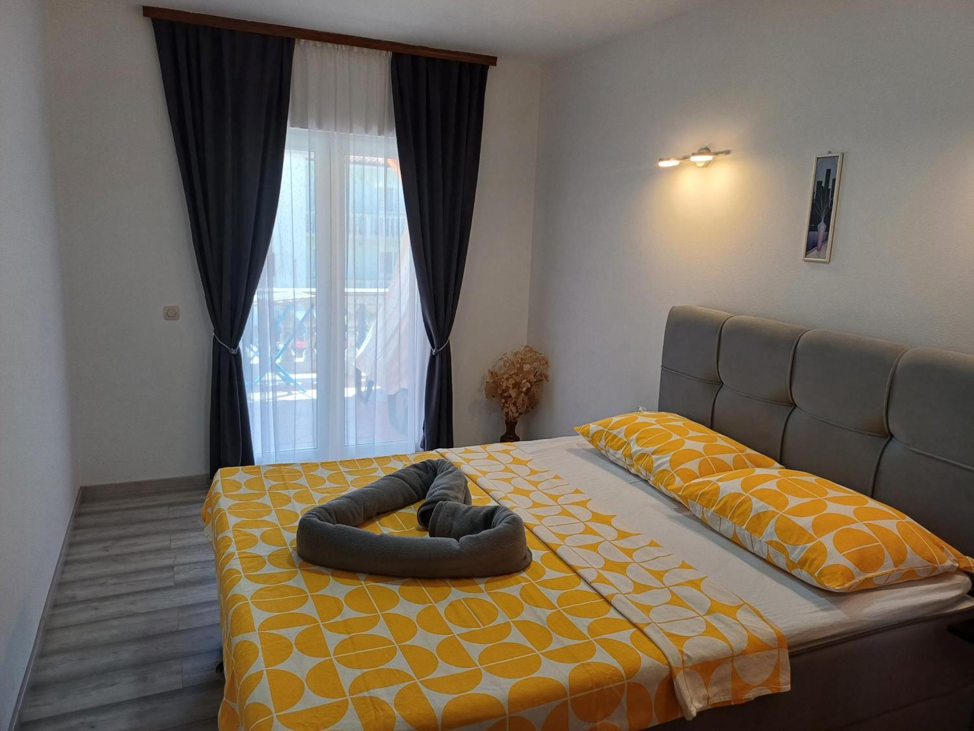 Apartmani Bulajic Krk Town Exterior foto