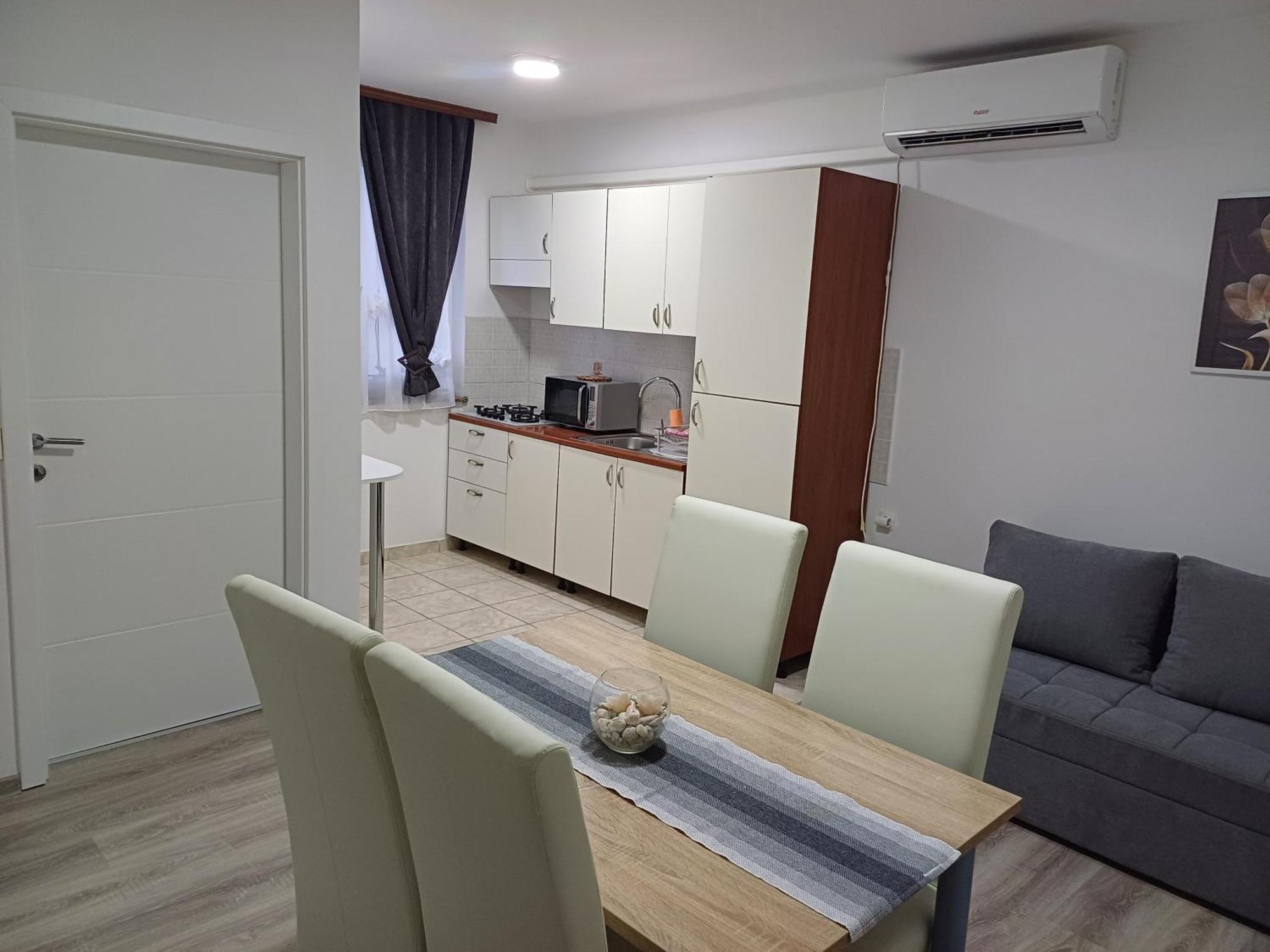 Apartmani Bulajic Krk Town Exterior foto