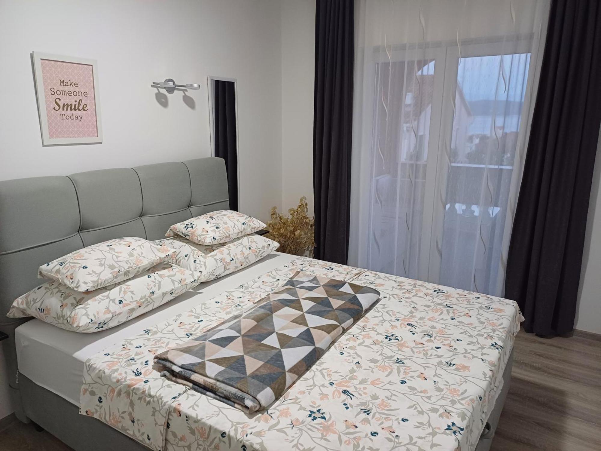 Apartmani Bulajic Krk Town Exterior foto