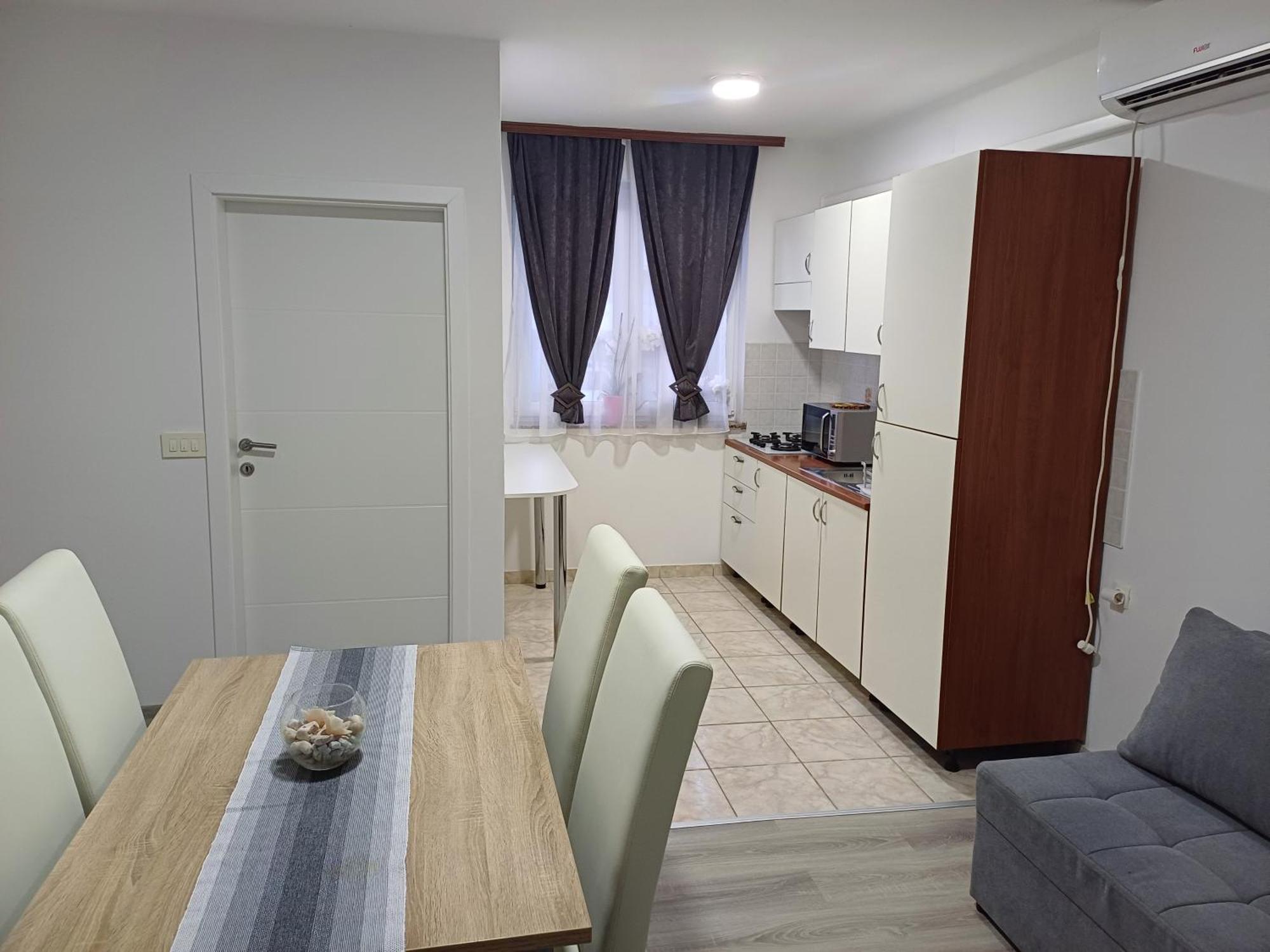 Apartmani Bulajic Krk Town Exterior foto