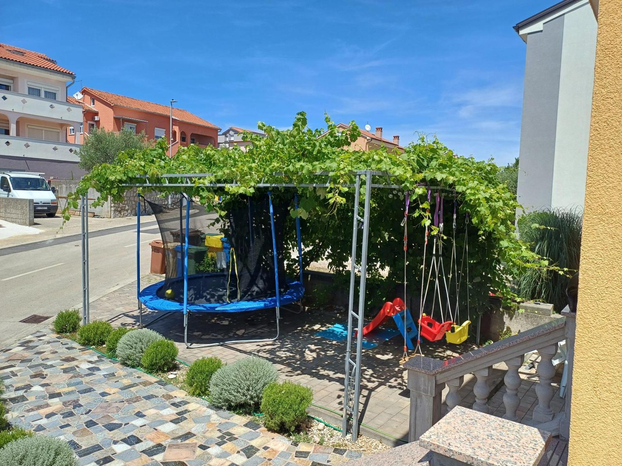 Apartmani Bulajic Krk Town Exterior foto